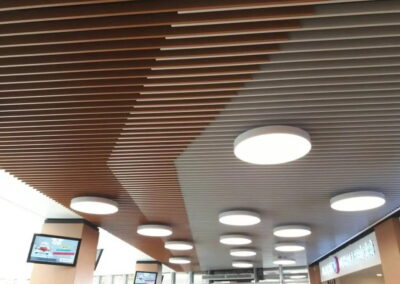 ฝ้าไม้เทียม WPC จาก MC's Tile สวยงามเหมือนไม้จริง ปลวกไม่กิน ทนแดด-ฝน ไม่ผุ ไม่แตก ใช้ได้ทั้งภายในและภายนอก ติดตั้งง่าย ราคาถูก ปรึกษาฟรี
